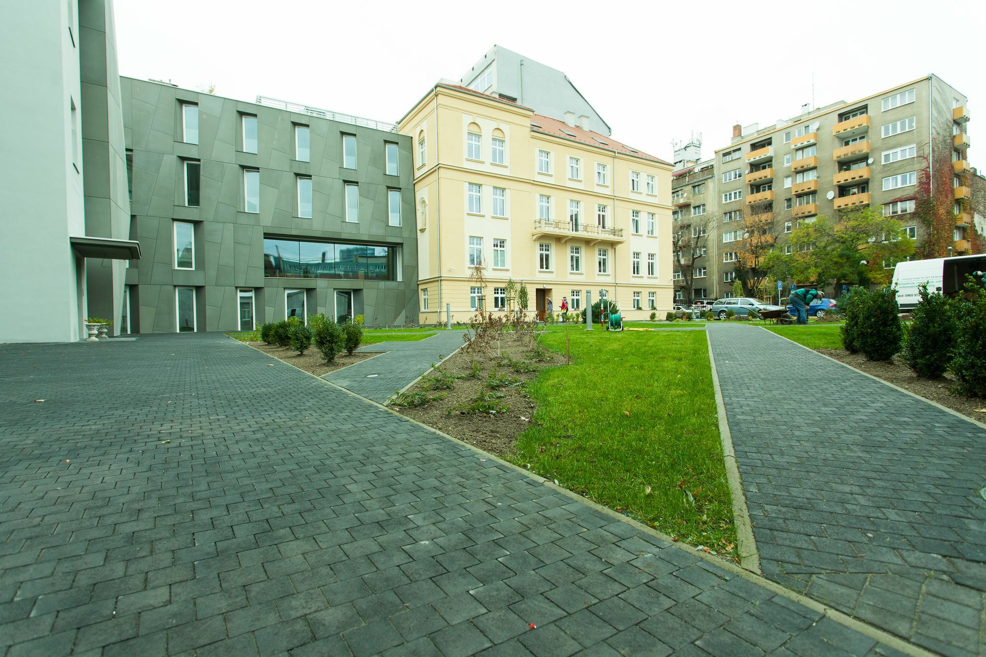 Centrum Salvator Hotel Bratislava Ngoại thất bức ảnh